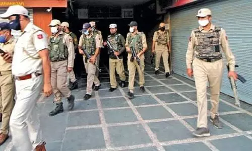 Policeman shot dead by terrorists in Srinagar