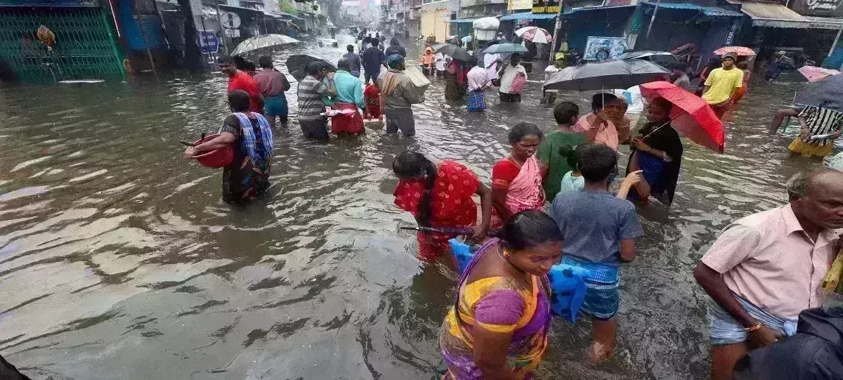 Flood alert sounded in TNs Theni, adjourning low lying areas amid heavy rainfall