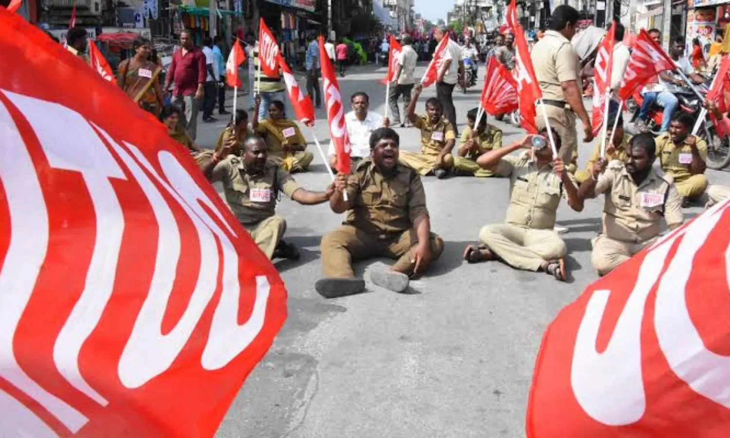 Trade unions vow protest over pipeline issue