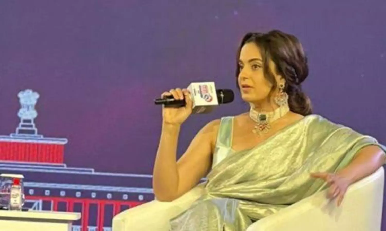For Kangana 1947 freedom was alms, Varun Gandhi doubts if she is mad or treasonous