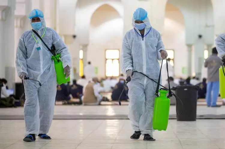 Makkahs Grand Mosque is sterilised ten times a day for safety Makkahs Grand Mosque is sterilised ten times a day for safety
