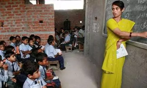 Kerala cites right to dress for teachers, sari not enforceable in colleges