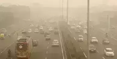 Delhis air quality improves slightly from severe to very poor