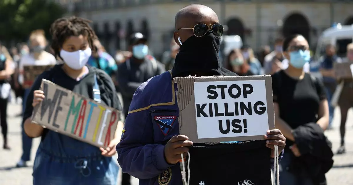 18-yr-old US white teen exonerated from killing 2 during anti-racial protest 18-yr-old US white teen exonerated from killing 2 during anti-racial protest