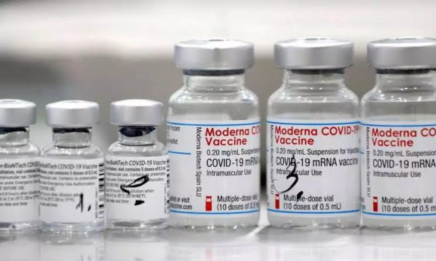 Moderna says it will develop booster shot against Omicron variant of Covid-19