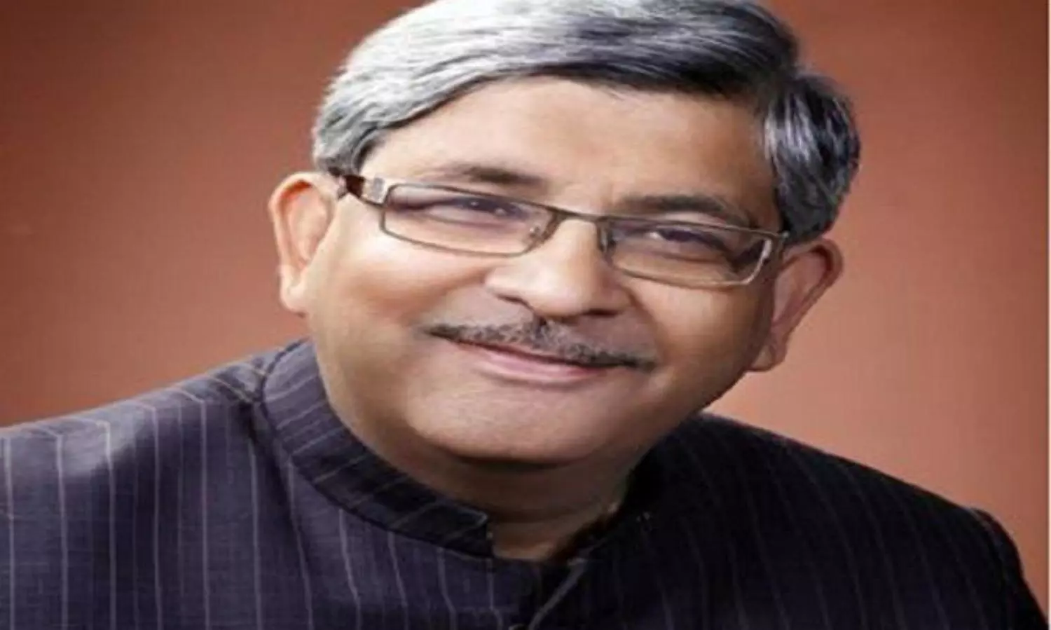 Congress leader Mukesh Goyal joins AAP ahead of MCD polls