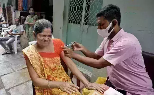 COVID-19: India reports significant spike with 33,750 new cases, 123 deaths in 24hrs