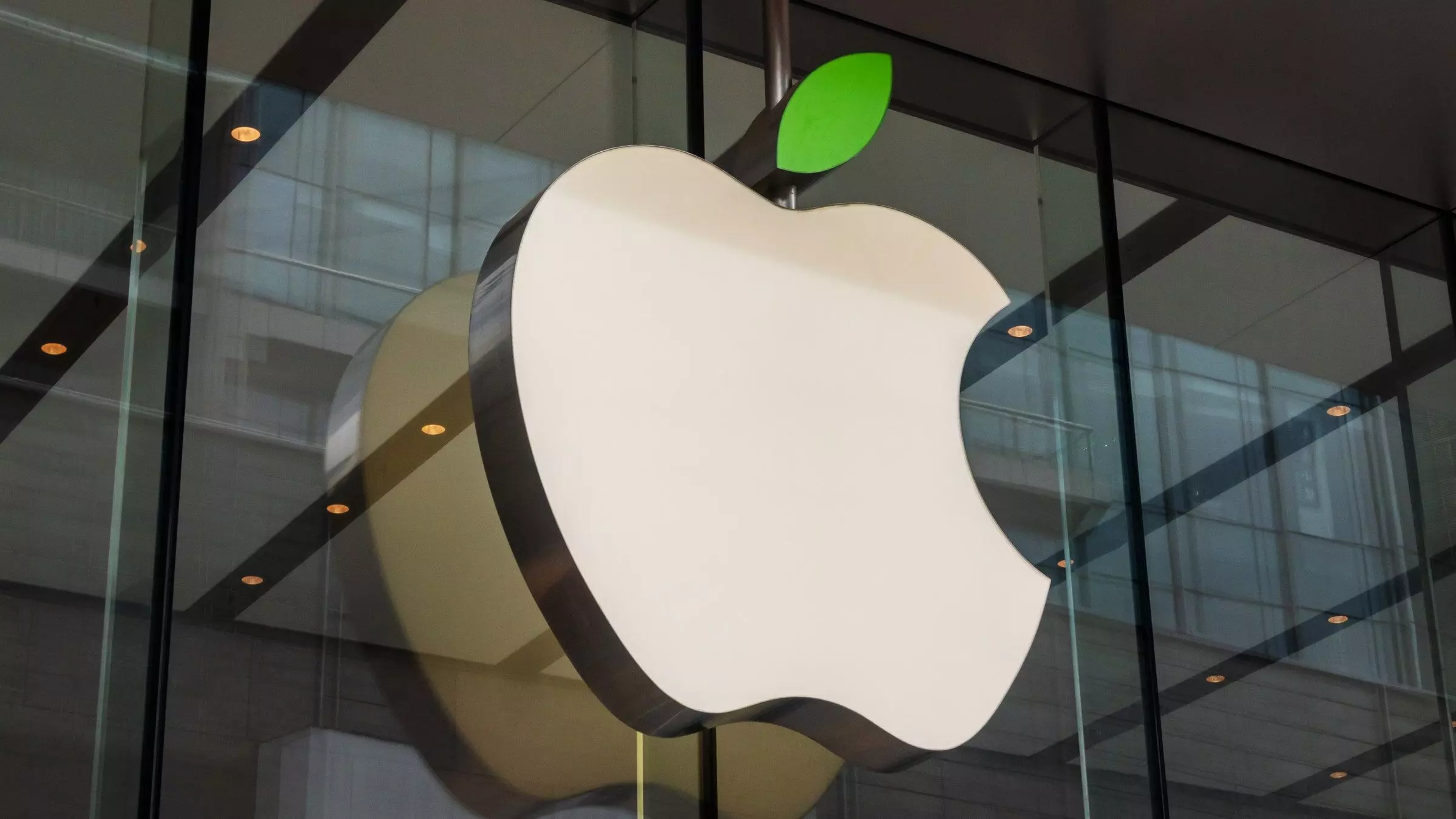 Apple fined $5.7 mn again over Dutch dating app payments order