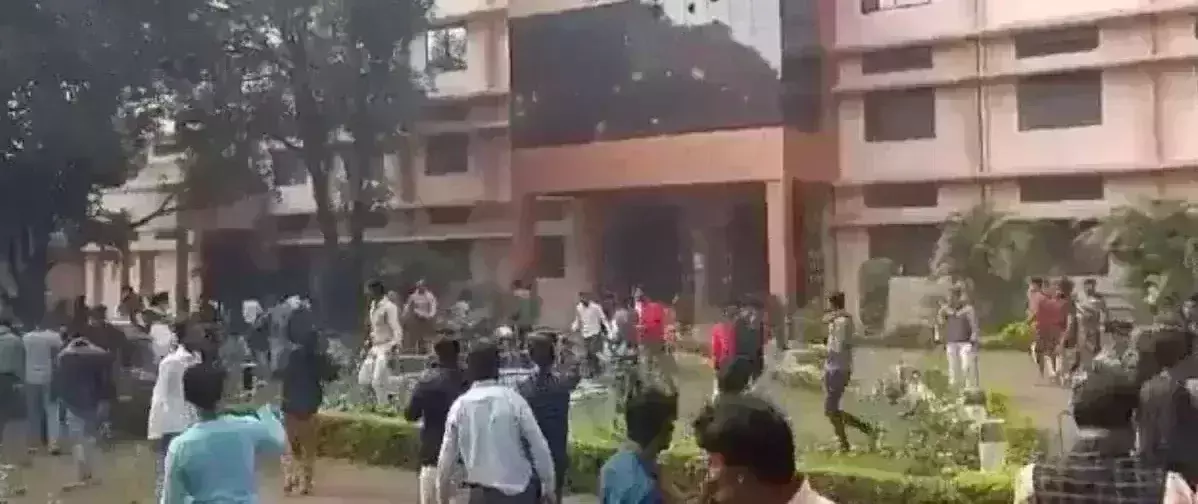 Right-wing mob attacks MP school alleging religious conversion of students