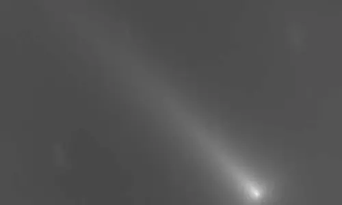 Brightest comet of the year to fly past Earth on December 12