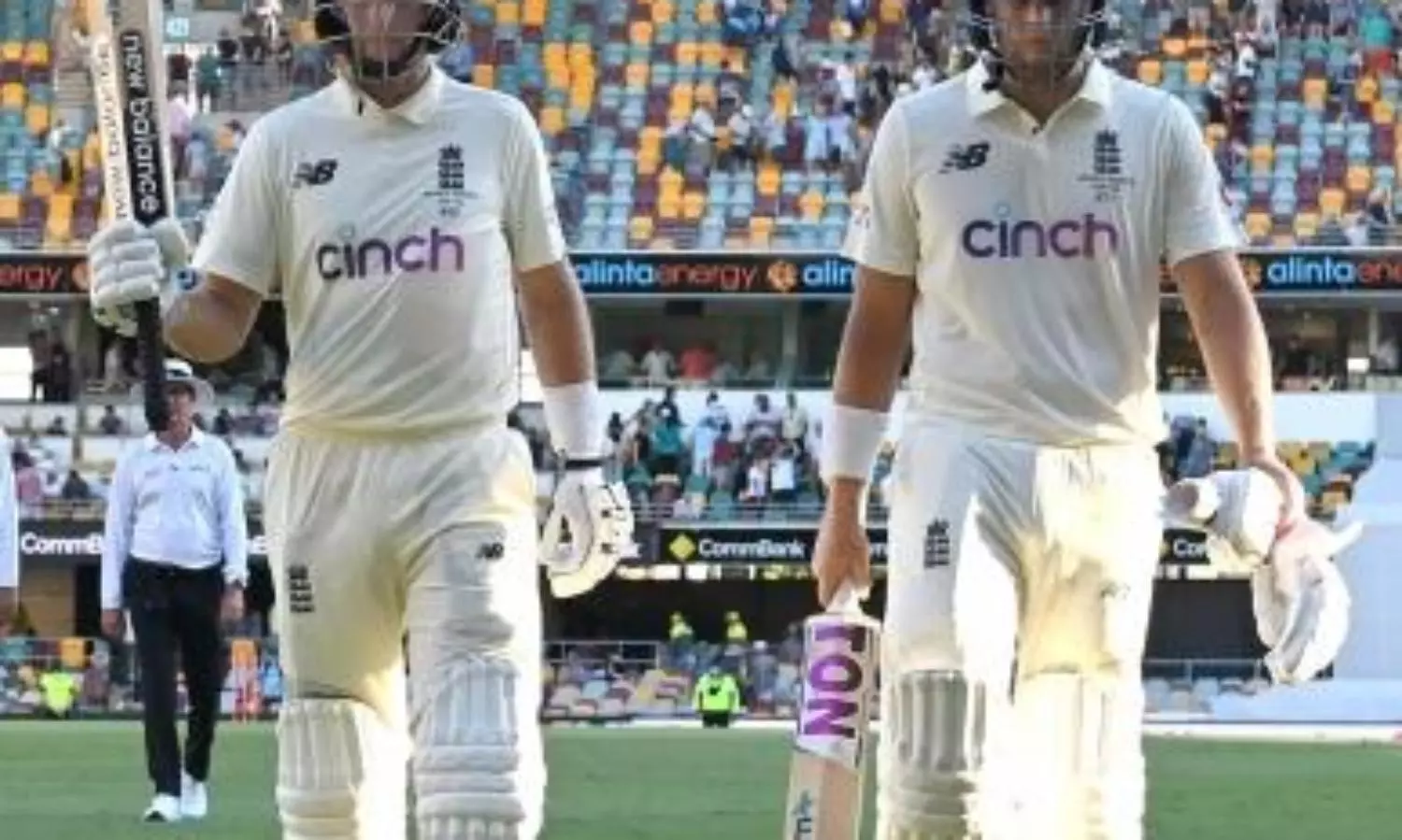 Ashes 2021-2022: Root & Malan lead admirable fightback for England
