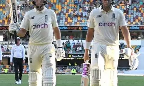 Ashes 2021-2022: Root & Malan lead admirable fightback for England