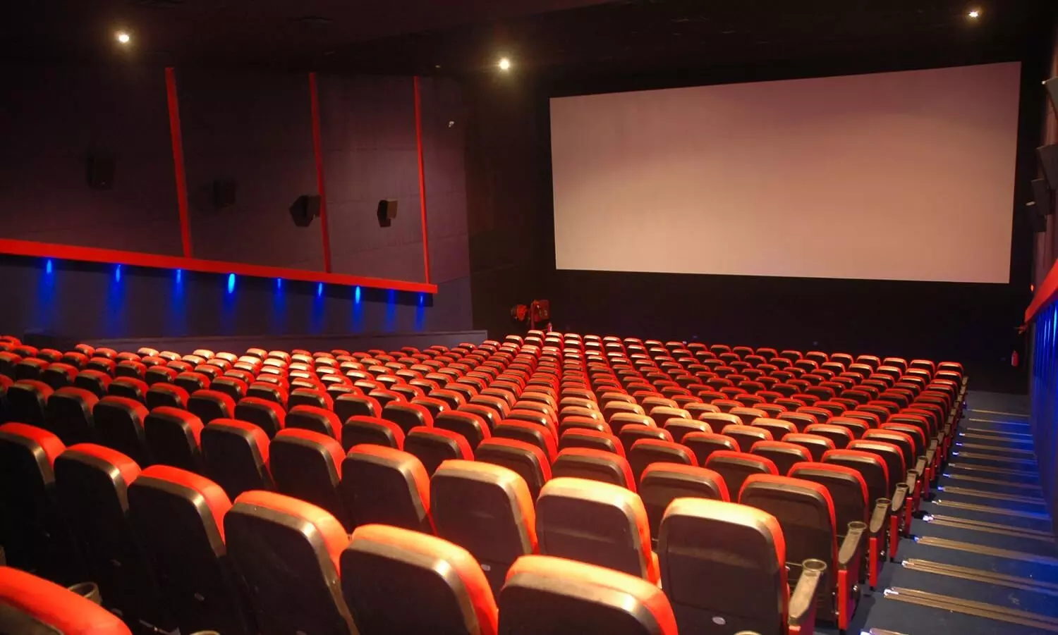 Andhra HC suspends government order to reduce cinema ticket prices