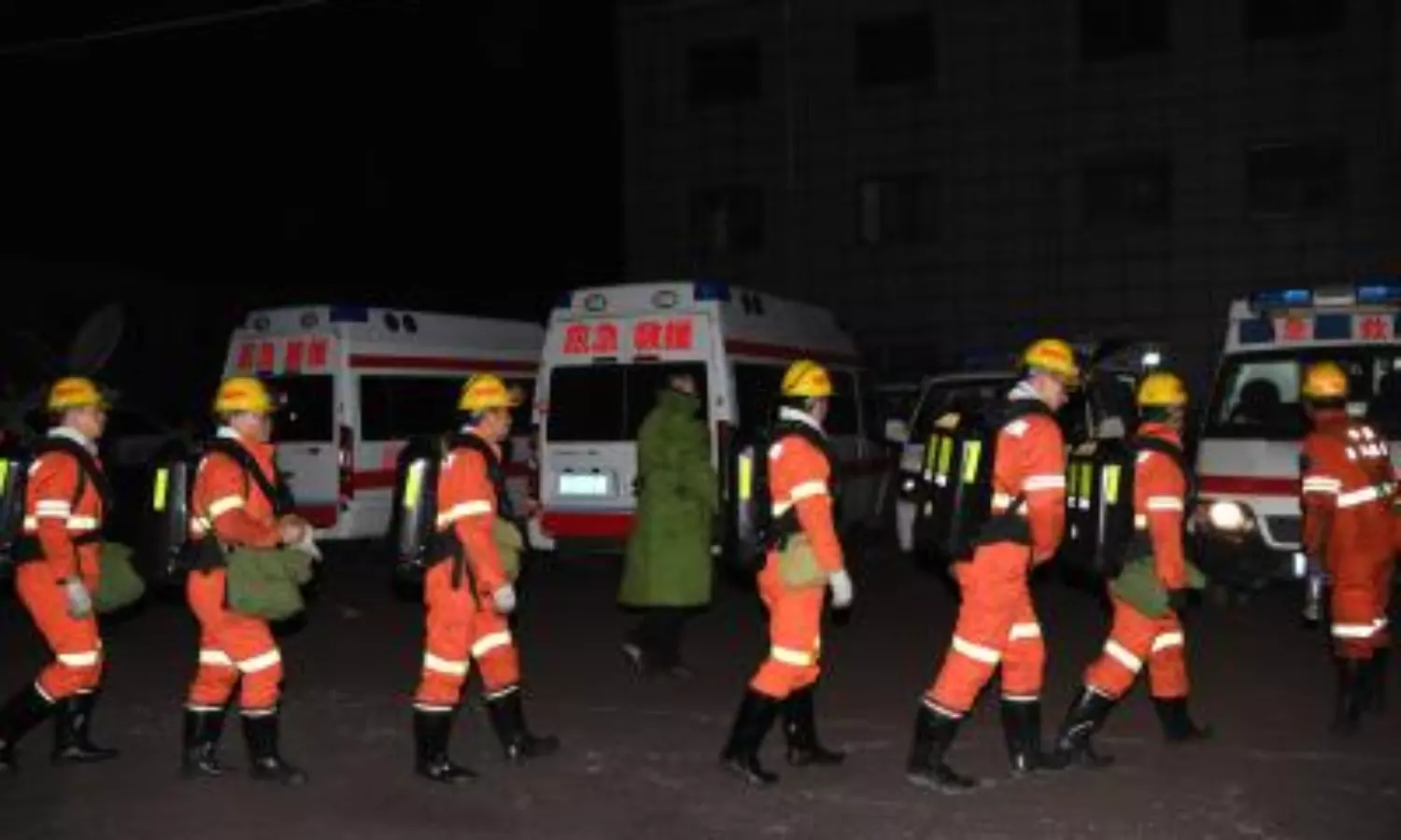 Coal mine floods in China; 20 trapped
