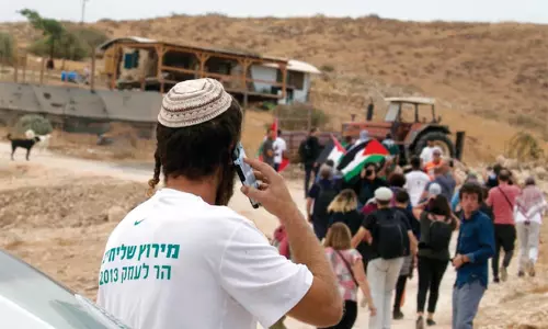 Jewish settlers open attacks on Palestinians in Occupied West Bank