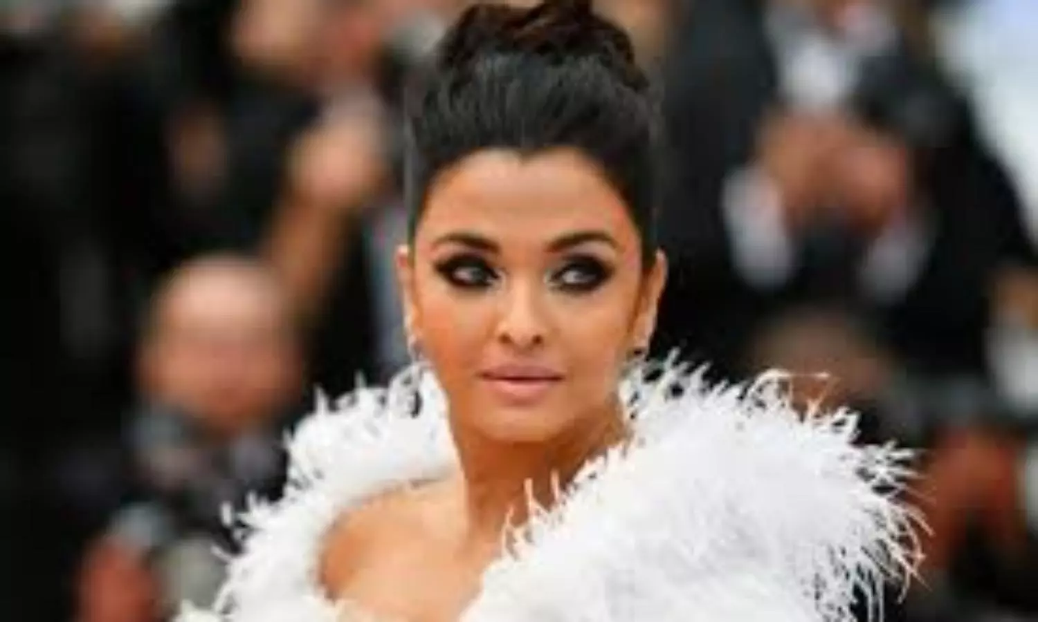 ED summons Aishwarya Rai Bacchan in Panama papers case