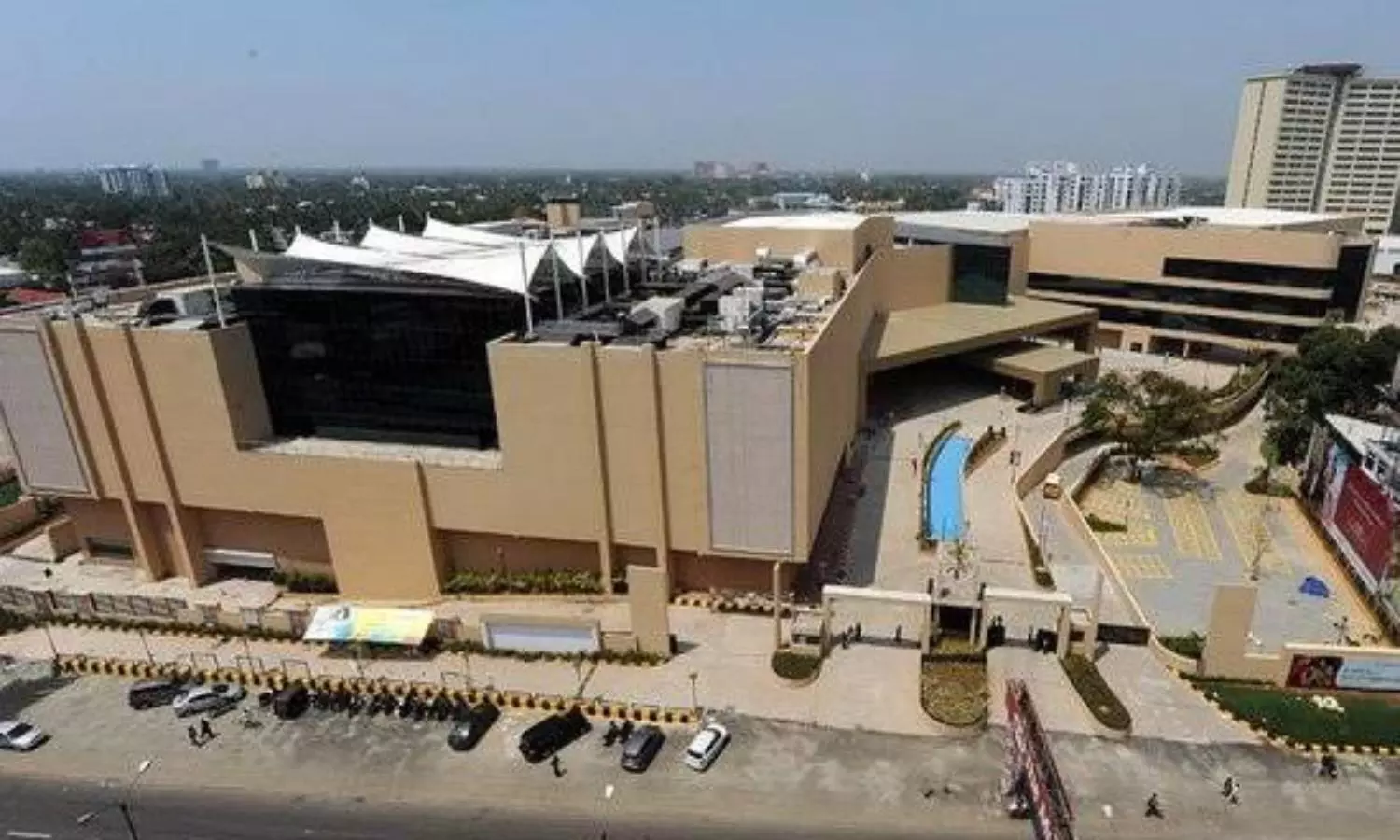 Plea filed against Lulu Mall Kochi for collecting parking fees illegally