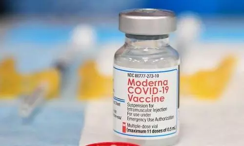 Moderna says its booster dose is effective against Omicron variant