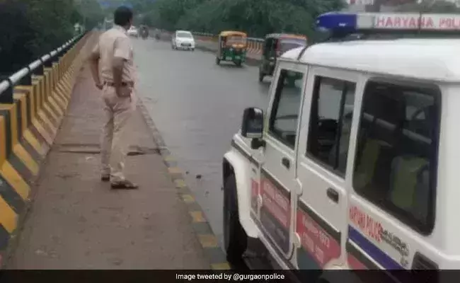 Karnataka Police officer demands or sexual favor to file a complaint