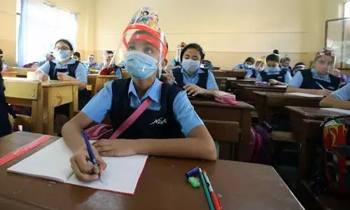 Teenagers can register for vaccines on CoWin using student ID