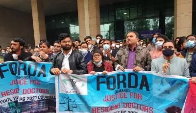 Resident doctors protests intensify; patients stranded in Delhi
