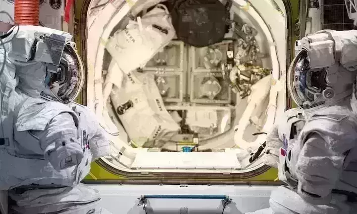 US extends International Space Stations life through 2030