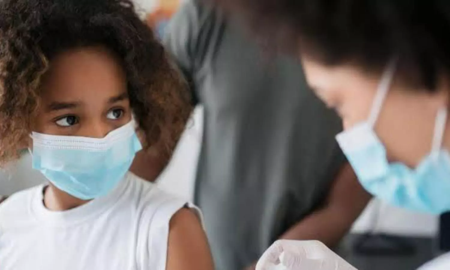 US FDA clears Pfizers Covid-19 booster shot for kids aged 12-15