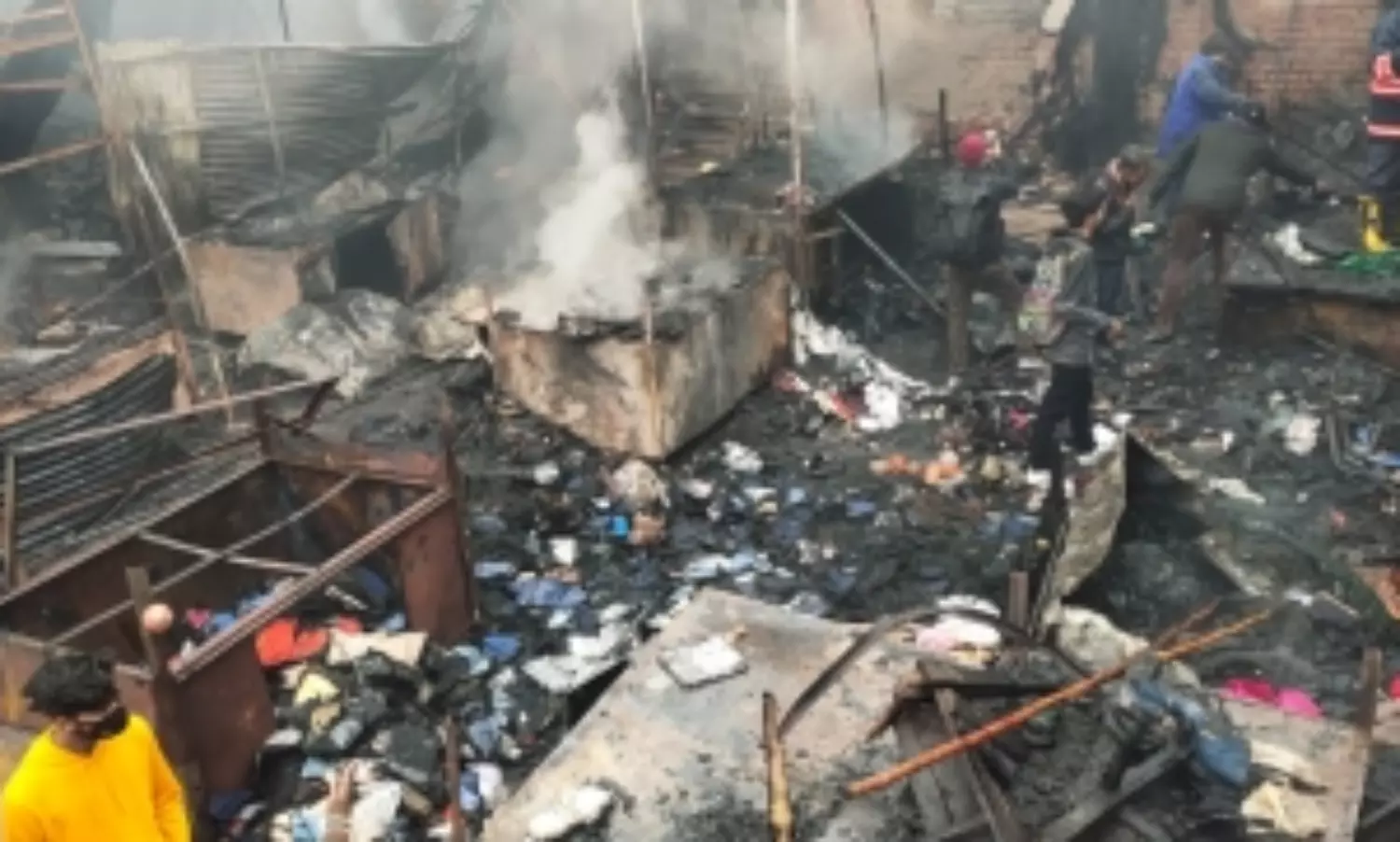 Fire in Chandni Chowk; 80 shops gutted, no fatalities