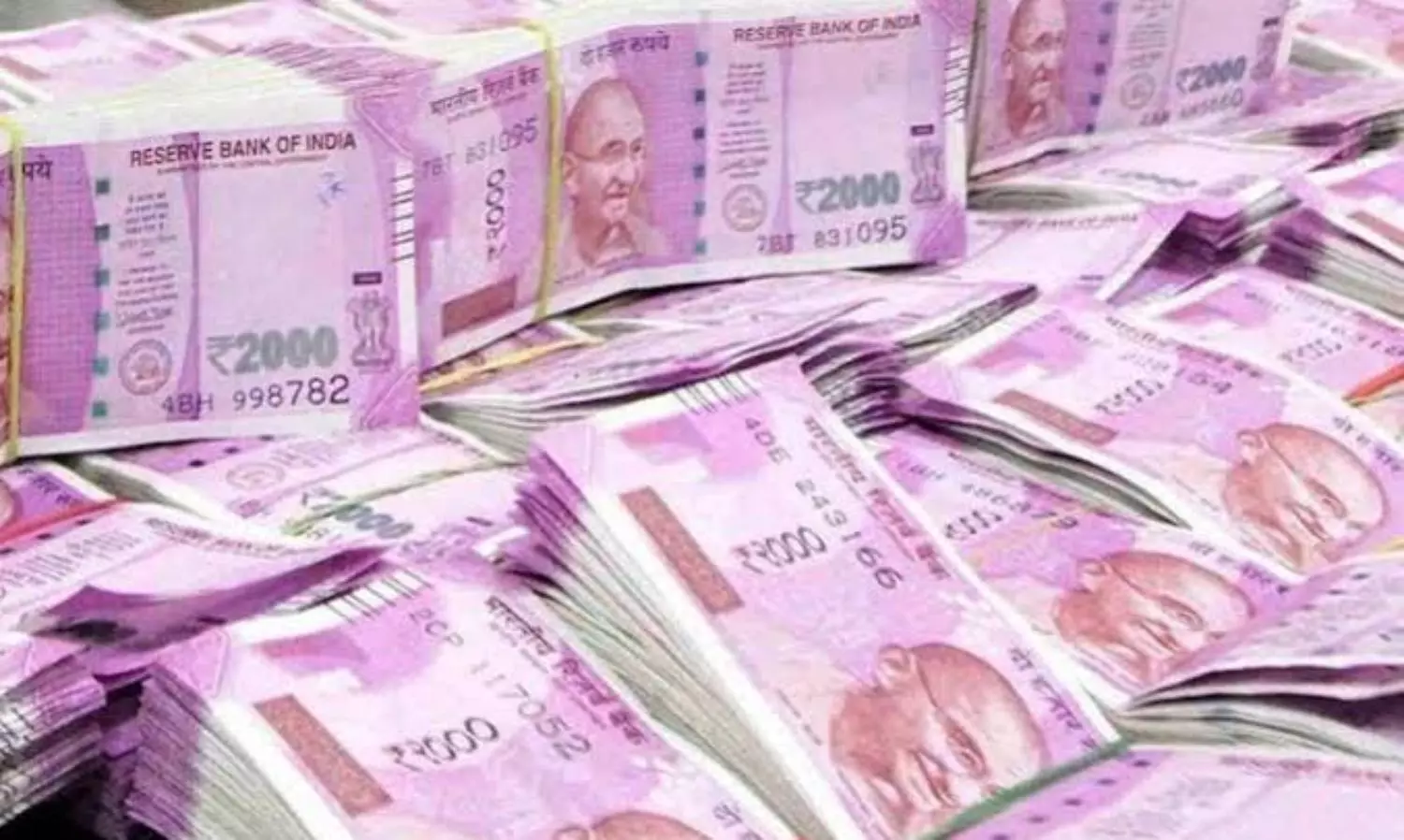 8 crores in cash, 3 kg gold seized during raid on businessman in Madhya Pradesh