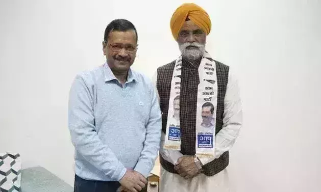 Former Cong minister Joginder Singh Mann joins AAP in Punjab