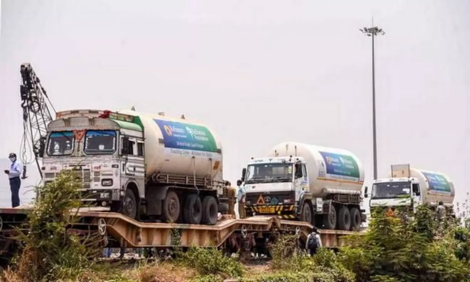 Govt relaxes deadline for re-export of containers used for oxygen transport