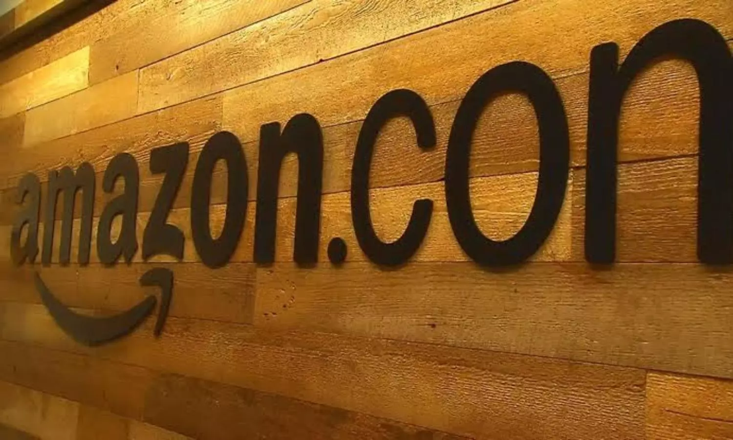 MP Police files FIR against Amazon Sellers over tricolour-themed products