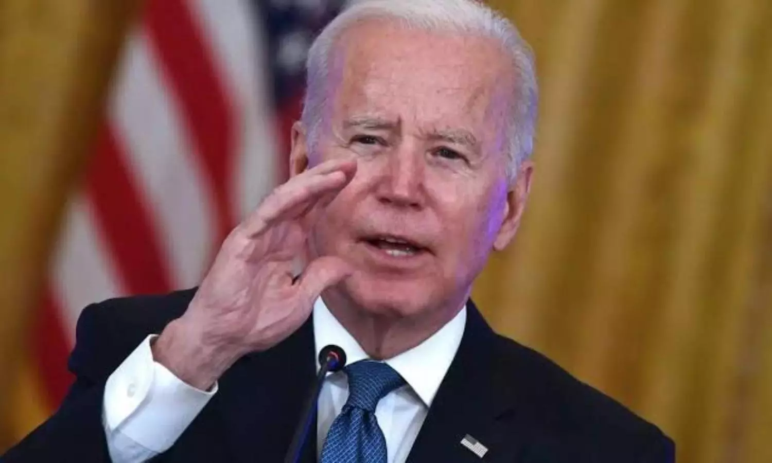 Biden warns Putin of personal sanctions if Ukraine issue escalates
