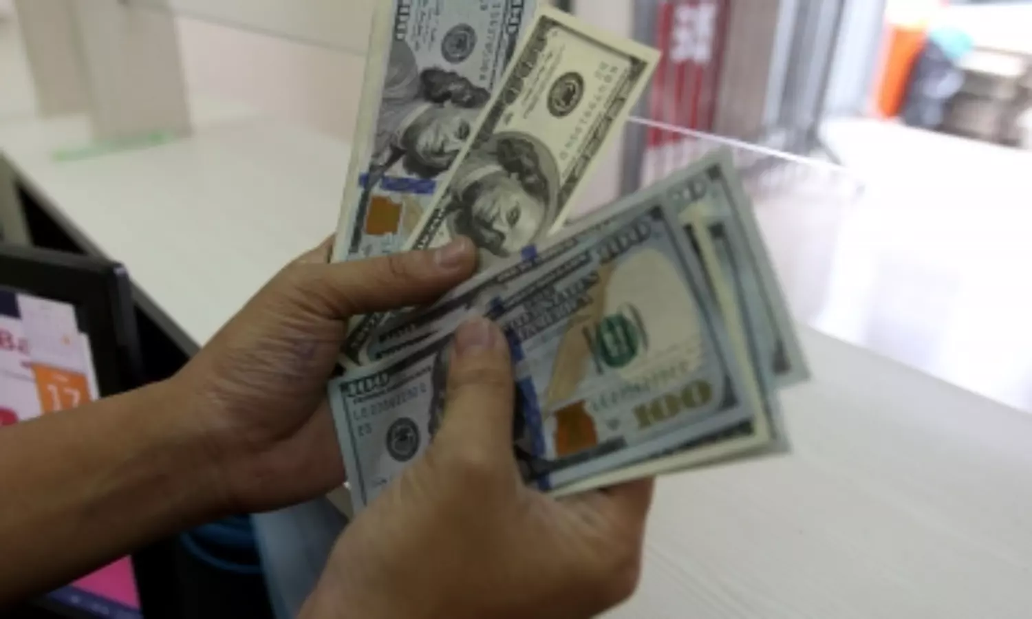 To boost dwindling foreign exchange reserves, Pakistan asks China for $3 billion