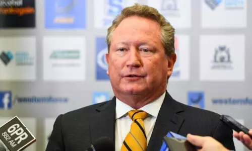 Richest Aussie sues Facebook for being medium for scammers