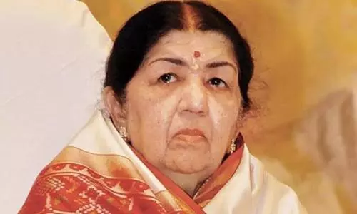 Lata Mangeshkars health deteriorates, on ventilator support