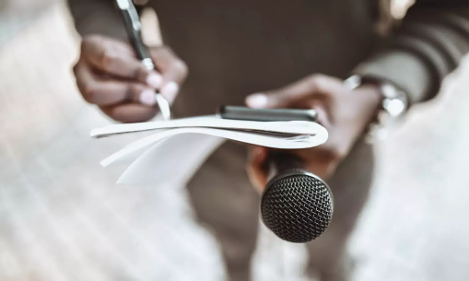 Centre lays down conditions to regulate journalists in accreditation policy