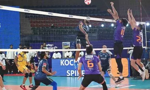 Kochi Blue Spikers loses the thriller