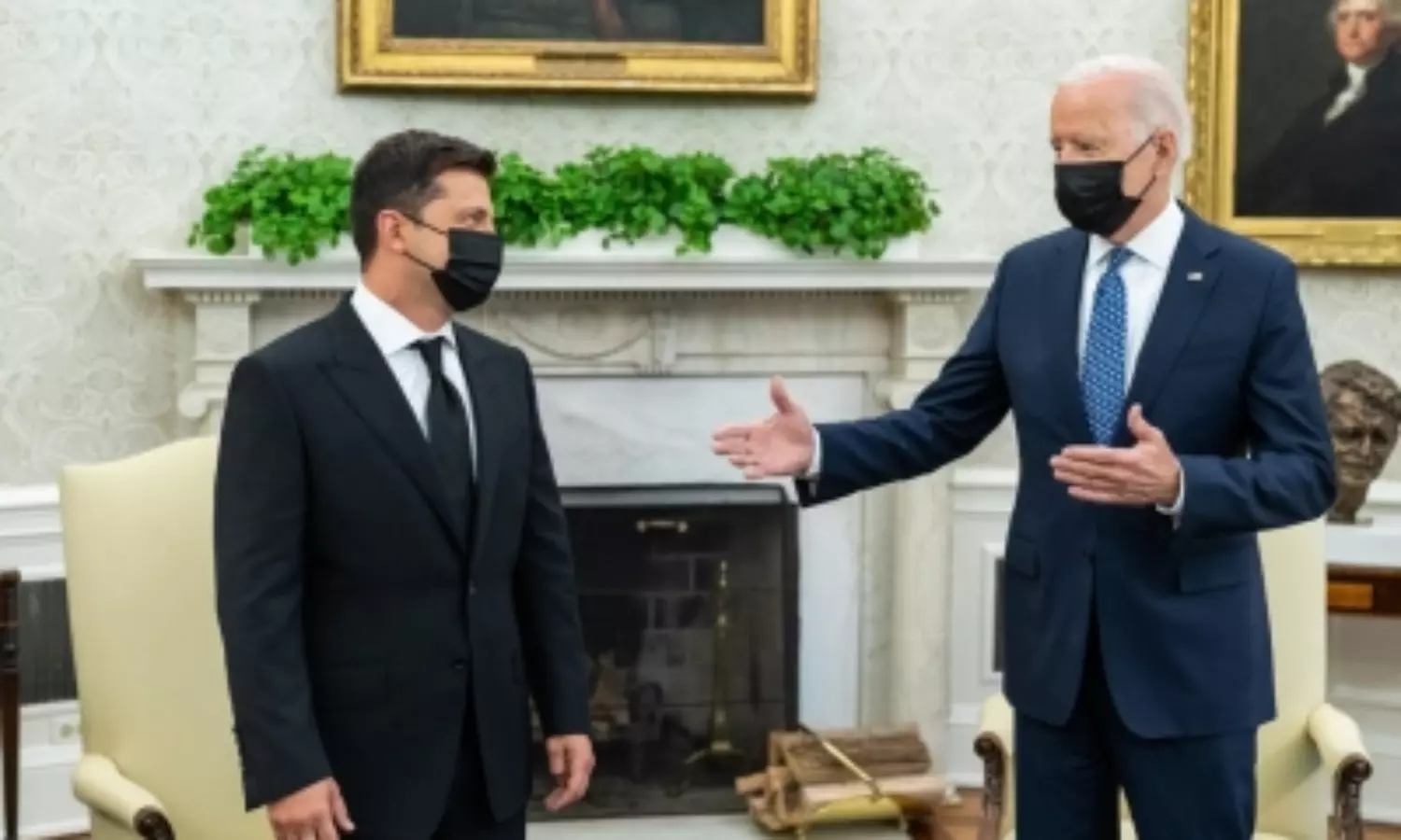Biden reaffirms commitment to Ukraines sovereignty in phone call to Zelensky