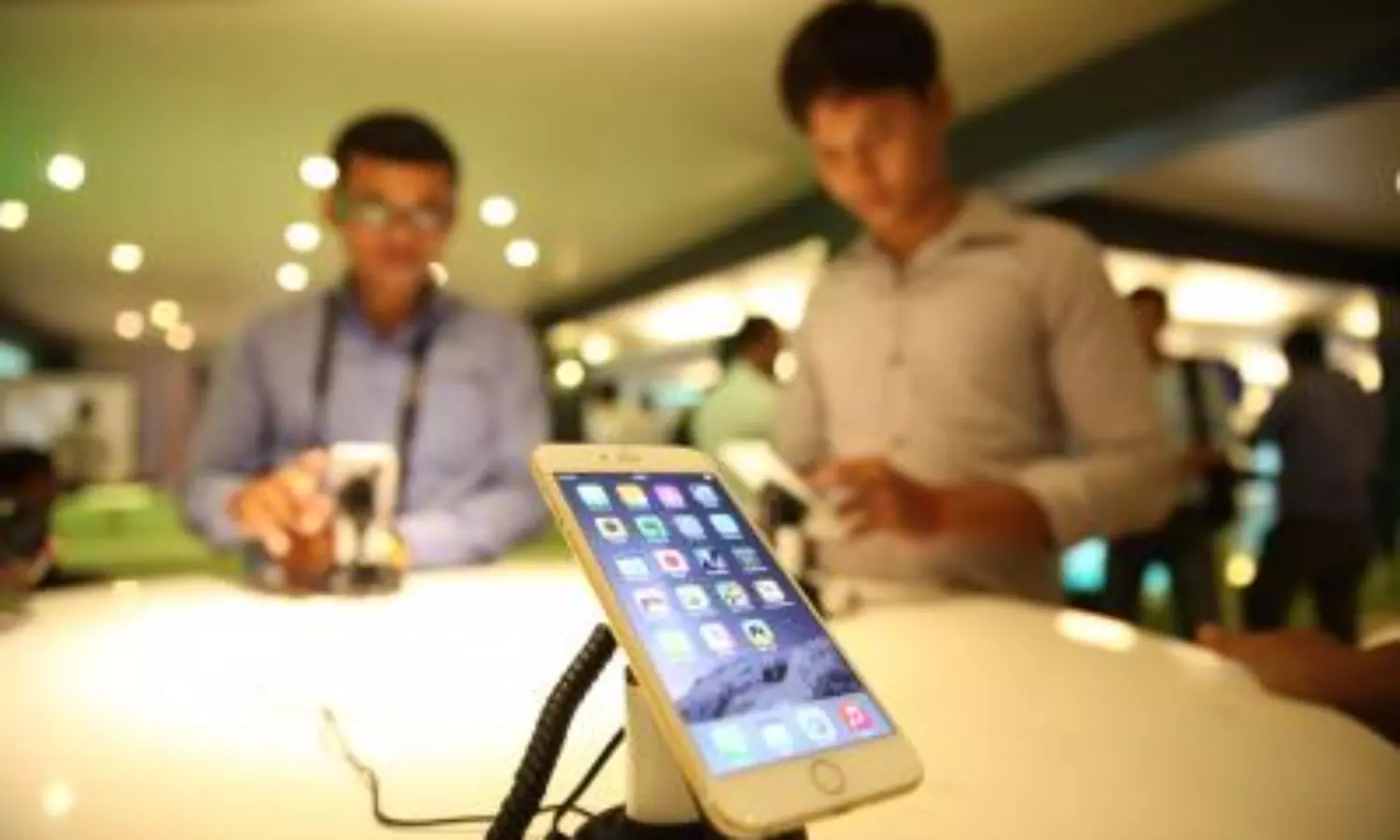 iPhone 6 Plus joins Apples list of vintage products