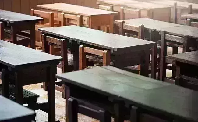 Official suspended on Nathuram Godse topic for Gujarat school contest