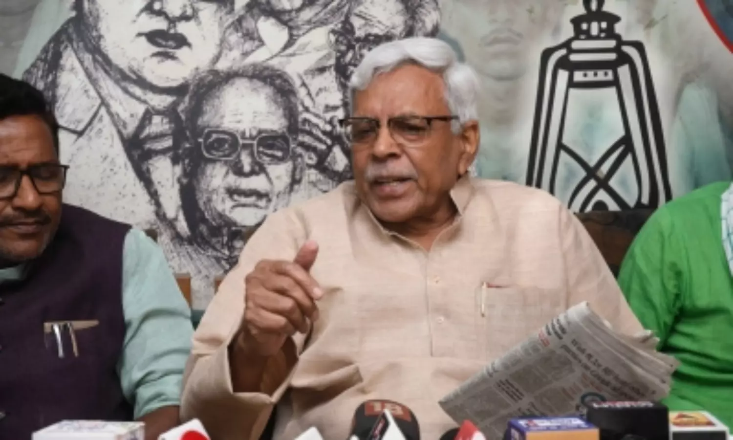 Lalu Prasad is only culprit among saints, says RJD leader