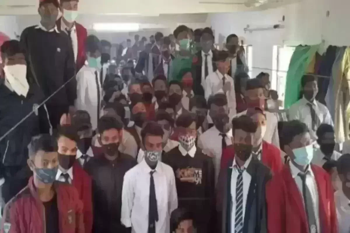 Navodaya students in Jkhand shut themselves up protesting bad food in school