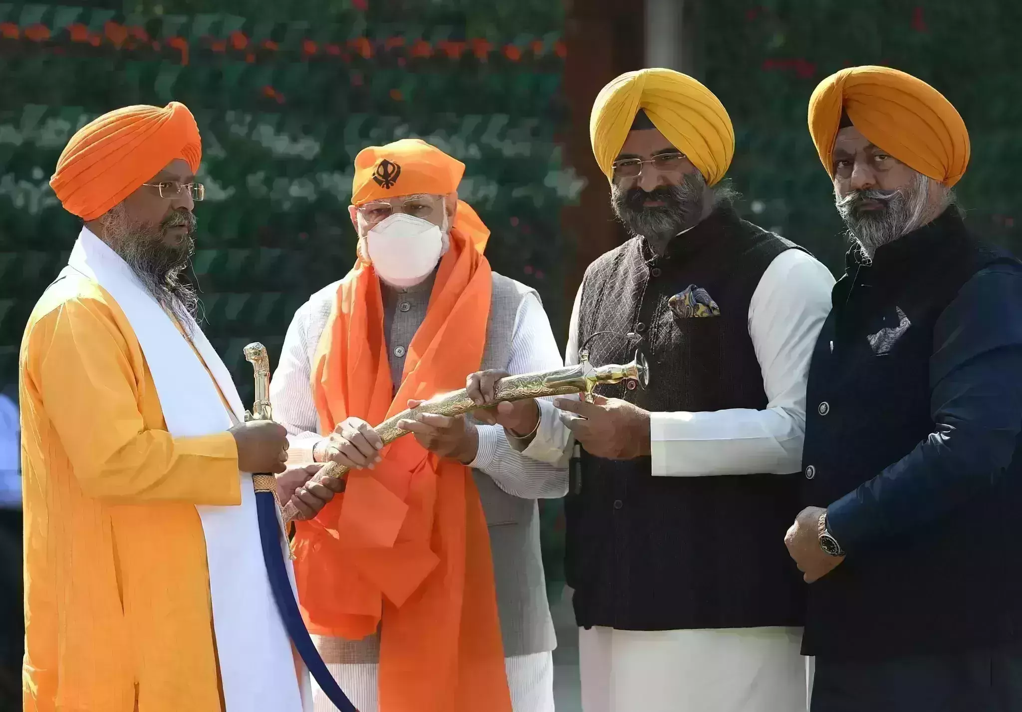 Ahead of Punjab polls, PM Modi hosts prominent Sikhs at his residence in Delhi