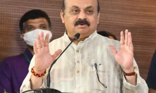 Ktaka CM pitches for temple, monument tourism in state