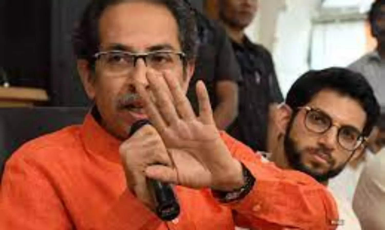 Maharashtra CM calls on other states to unite to oppose Centres muzzling