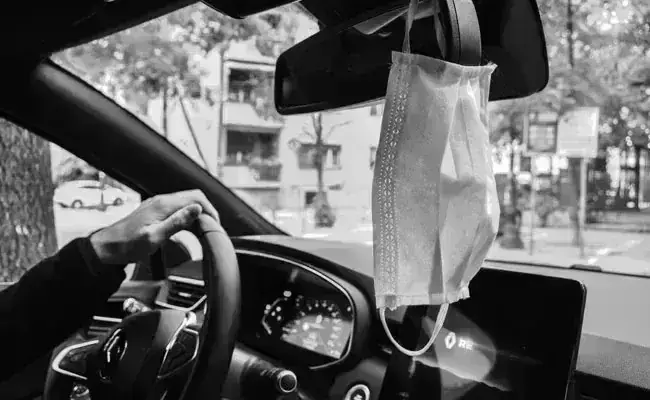 Delhi to stop using masks in cars
