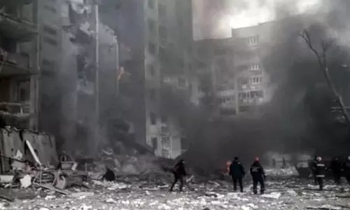 Ukraine President calls for direct talks with Putin