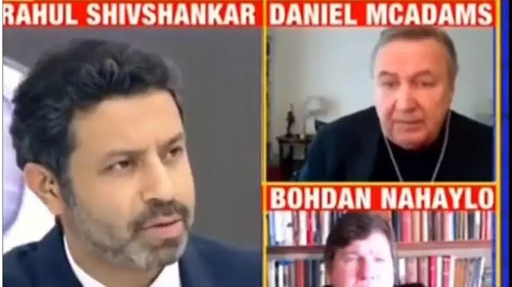 Times Now anchors on-air identity mixup breaks internet with memes