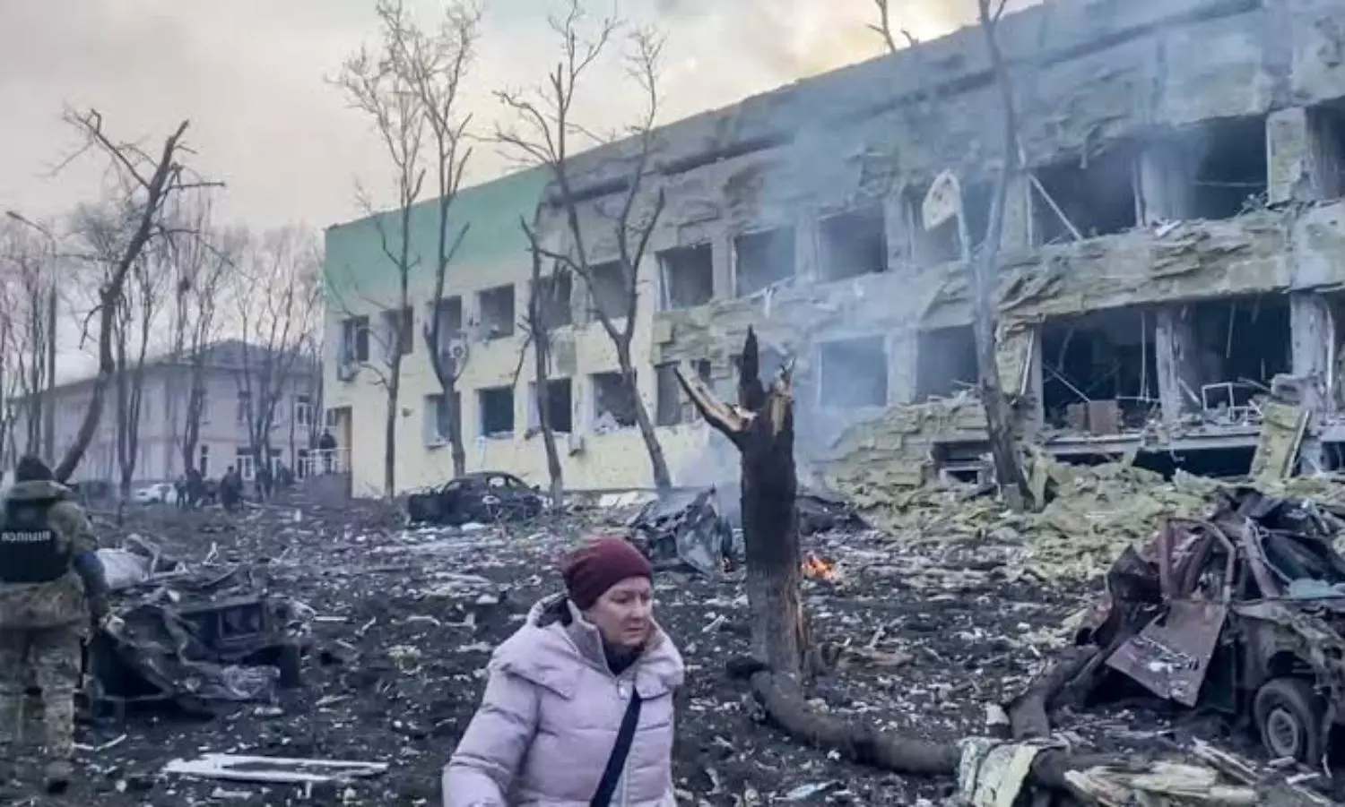 Russian airstrike hits hospital in Ukraines Mariupol, 17 injured